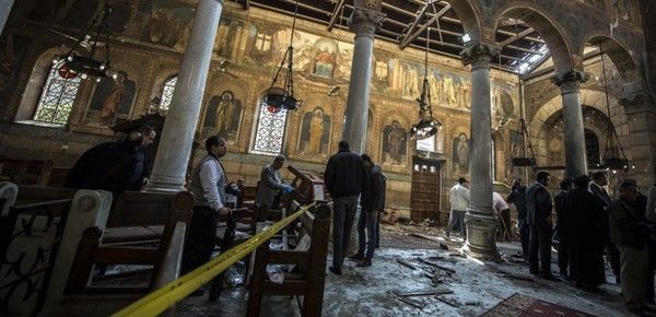 Au moins 20 morts après explosion église au Caire